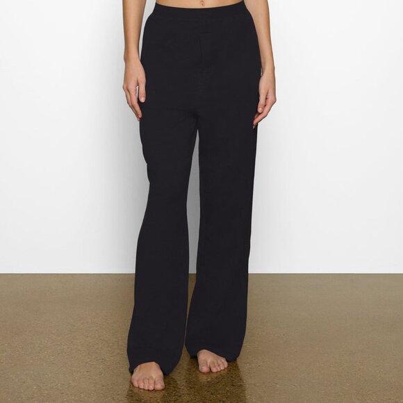 NWT SKIMS Boyfriend Loose Pant in Onyx